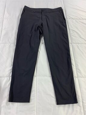 Pre loved LULULEMON pants womens size 35